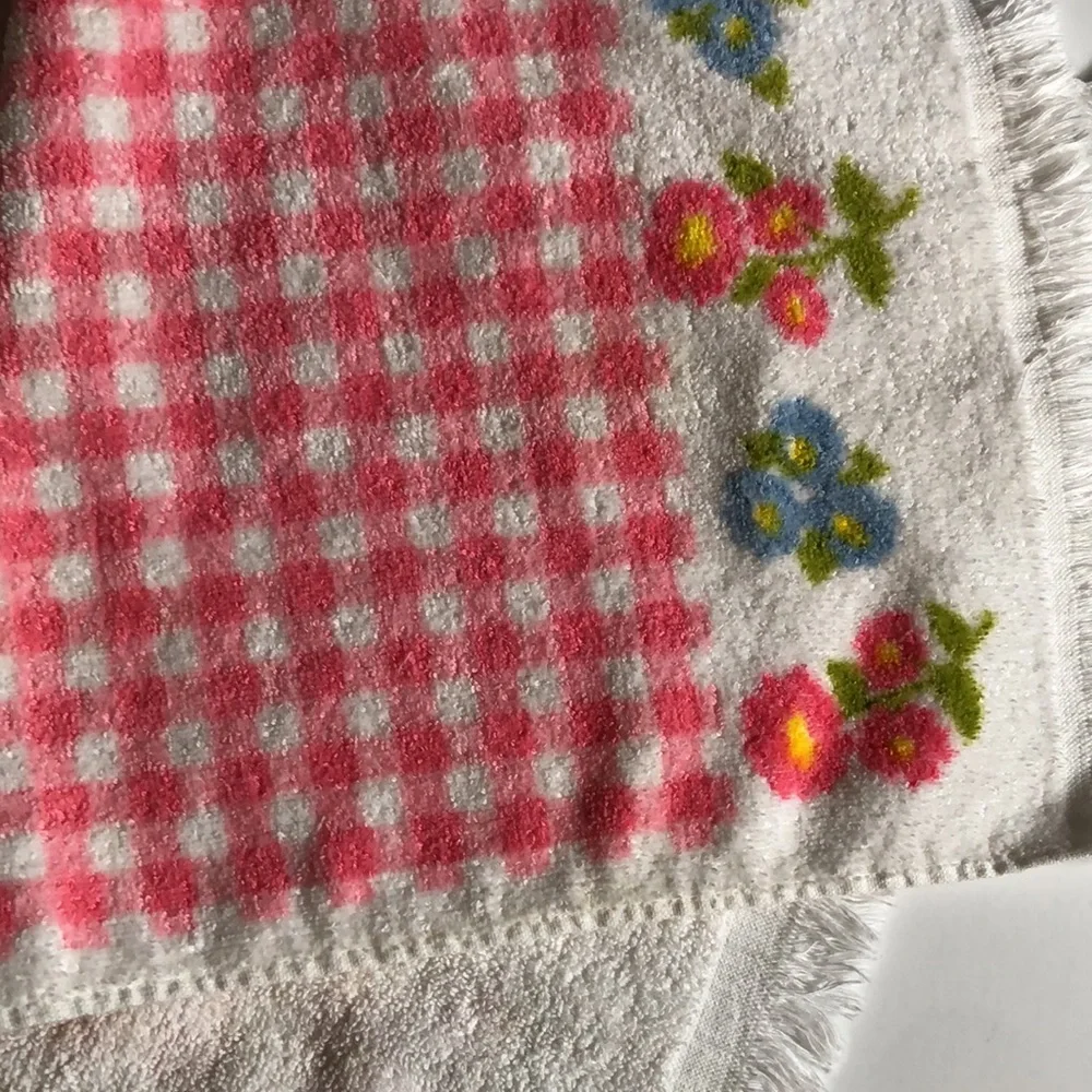 Springmaid Vintage Guest Towel Set Pink Gingham and flowers terrycloth 60s